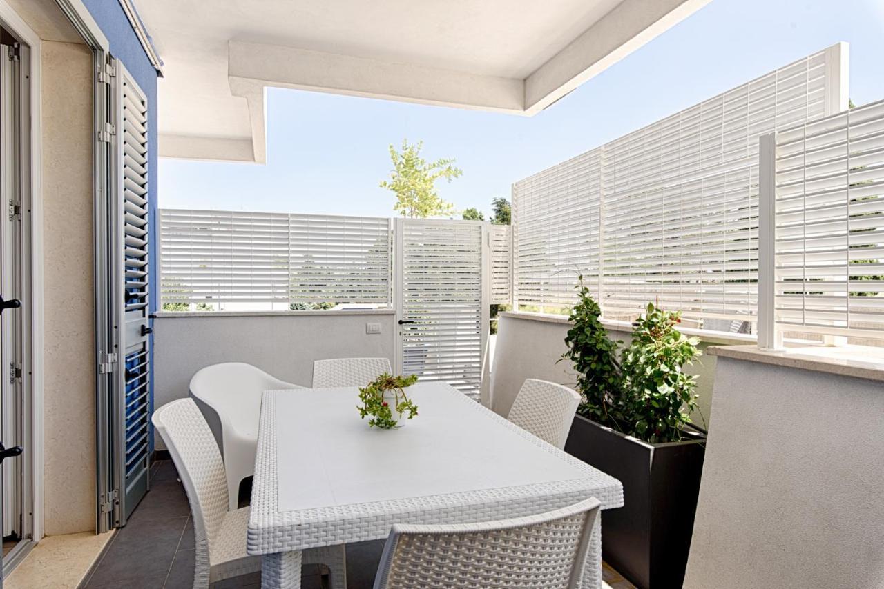 Rivabella Deluxe Apartments Eksteriør billede